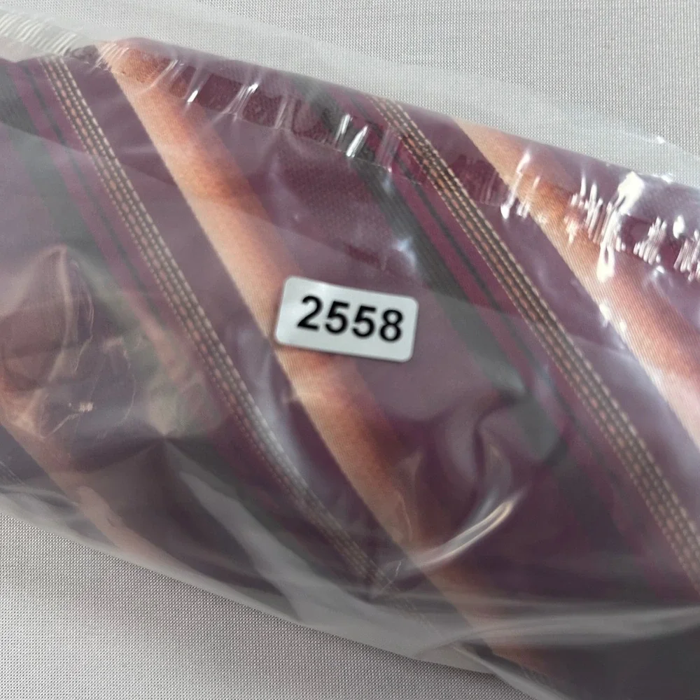 Hugo Boss Necktie Men Burgundy Striped 100% Silk Made in Italy Business Designer
